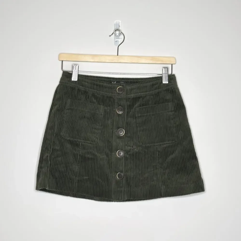 ZARA | NWT Button Down Corduroy Mini Skirt‎ | M